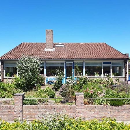 B&B De Blauwe Tulp Noord-Scharwoude Extérieur photo