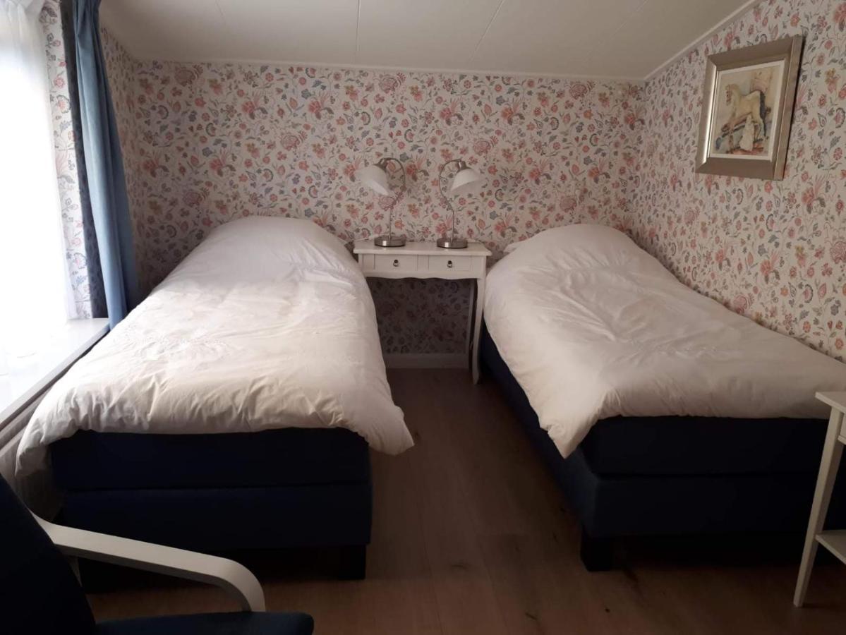 B&B De Blauwe Tulp Noord-Scharwoude Extérieur photo