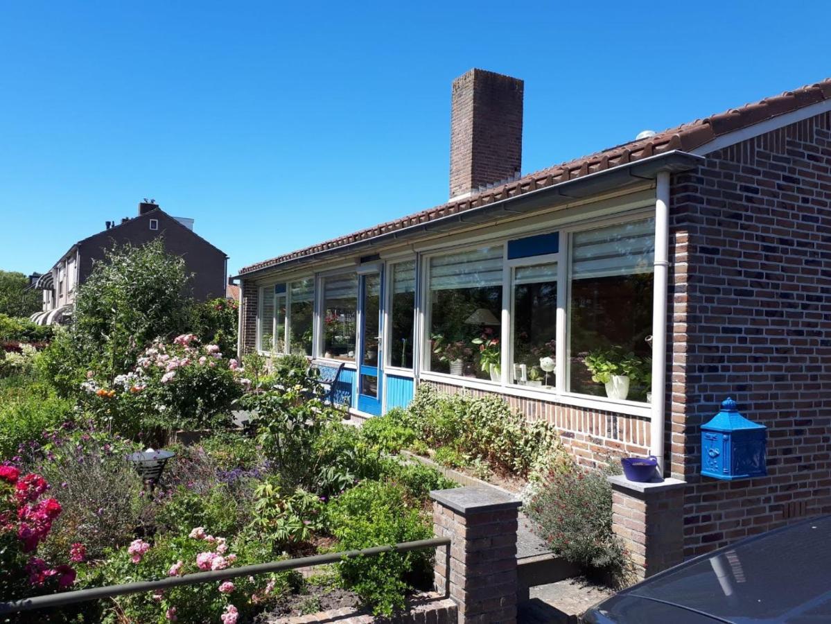 B&B De Blauwe Tulp Noord-Scharwoude Extérieur photo